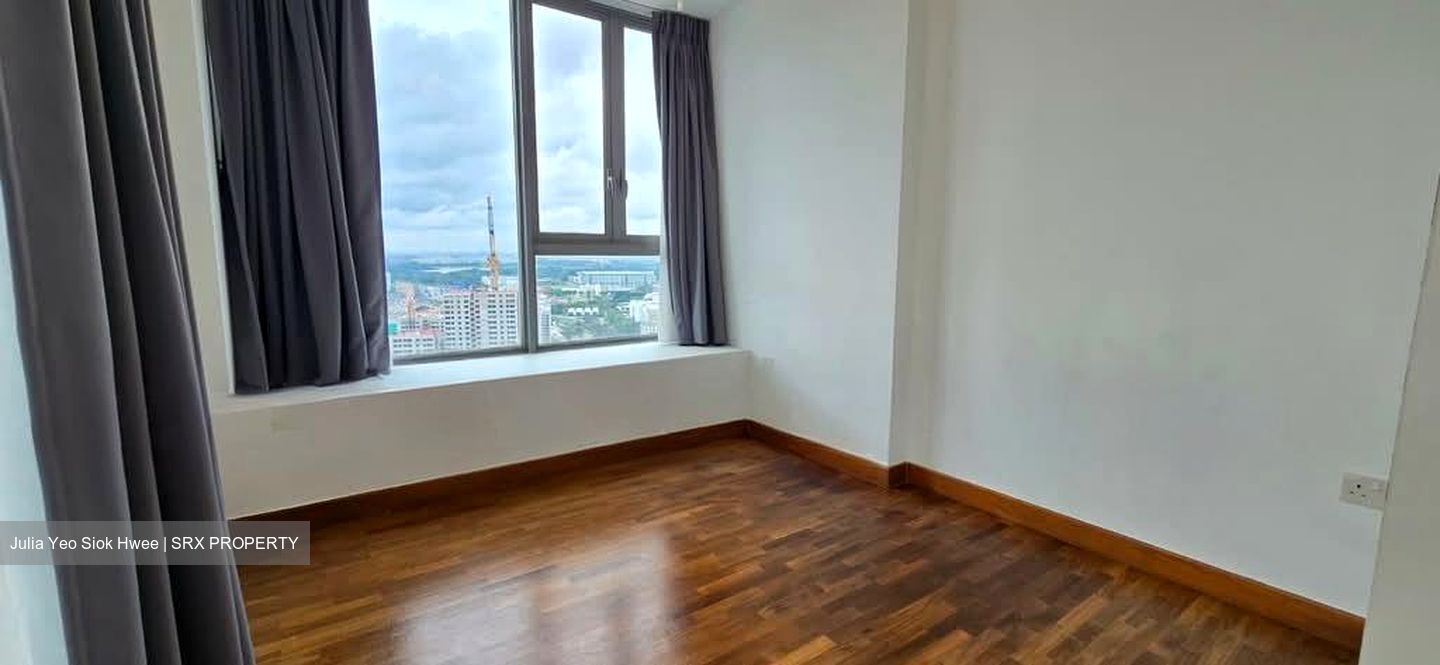 Centro Residences (D20), Condominium #533767101